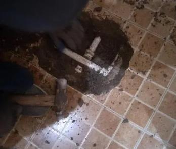 都兰卫生间漏水维修公司为您分享下卫生间渗水如何处理及注意事项